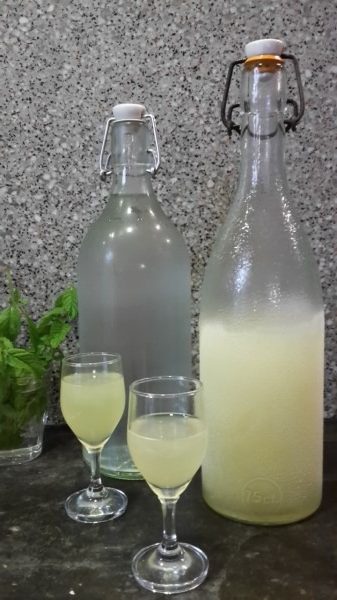 zelfgemaakte limoncello Les Glycines Provence
