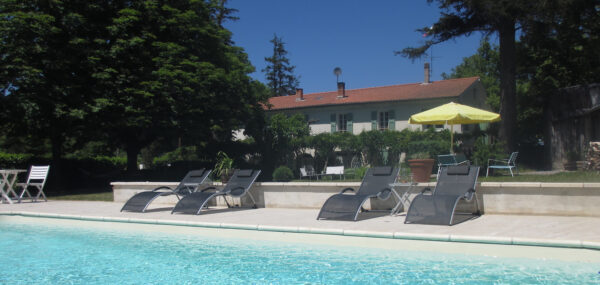 Zoutwaterzwembad Chambres d hotes Gites Les Glycines Provence
