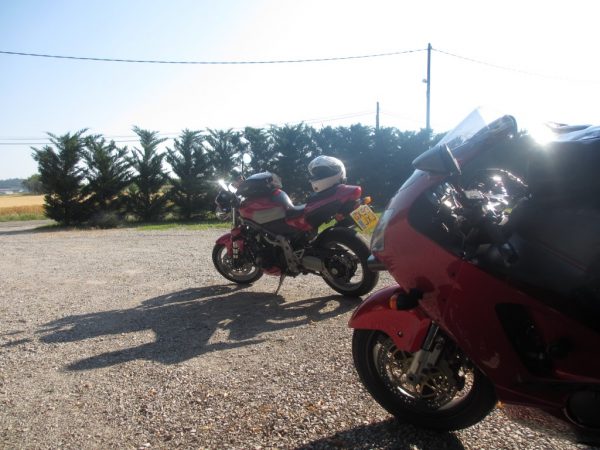 Een relaxte vakantie op de motor bij B&B / Gites Les Glycines in de Haute Provence